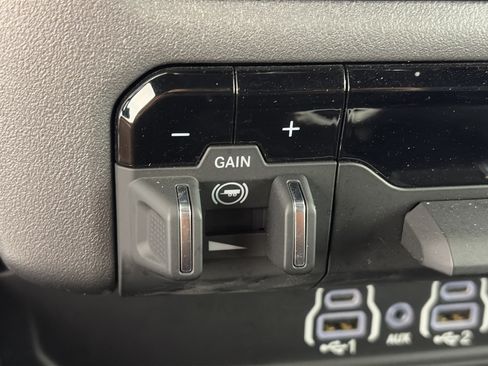 Used 2025 RAM 1500 Big Horn AWD/4WD image 25