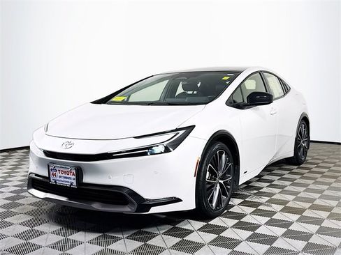 Certified 2024 Toyota Prius XLE image 2