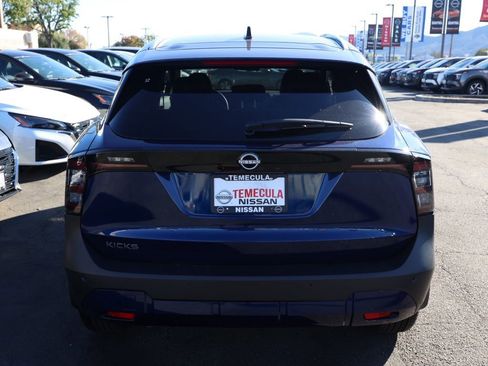 New 2026 Nissan Kicks SV image 5