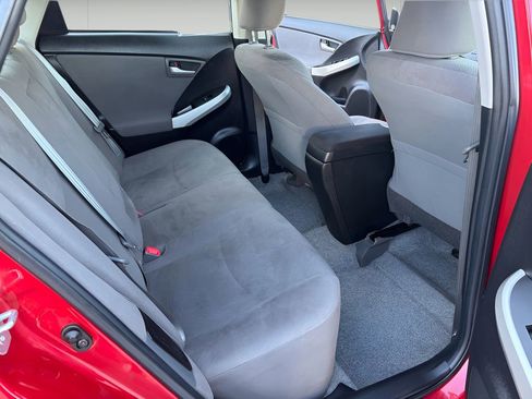 Used 2015 Toyota Prius Two FWD image 9