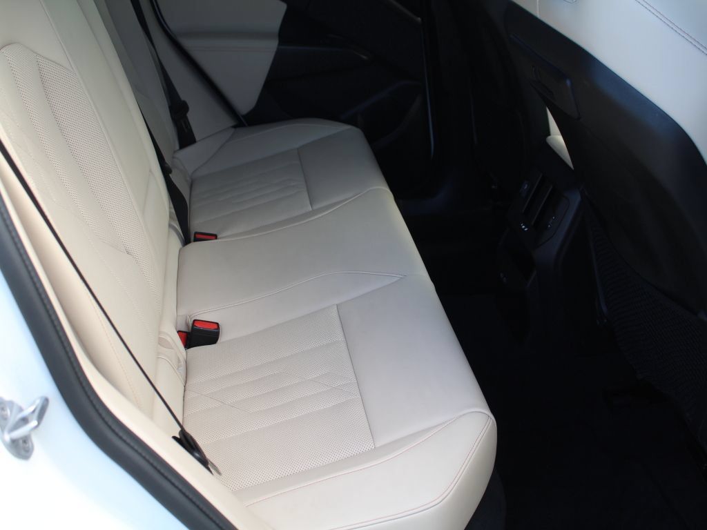 Used 2025 BMW X3 xDrive30i w/ Premium Package AWD/4WD image 13
