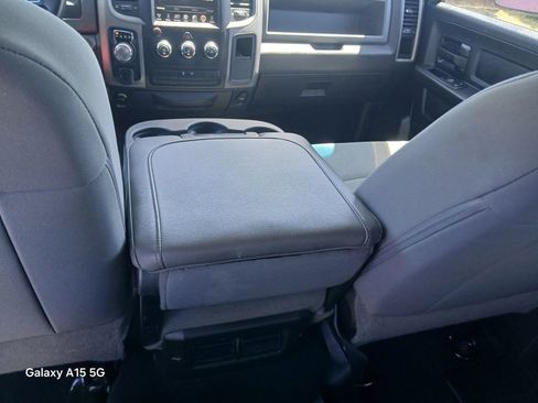 Used 2017 RAM 1500 Express w/ Express Value Package RWD image 26
