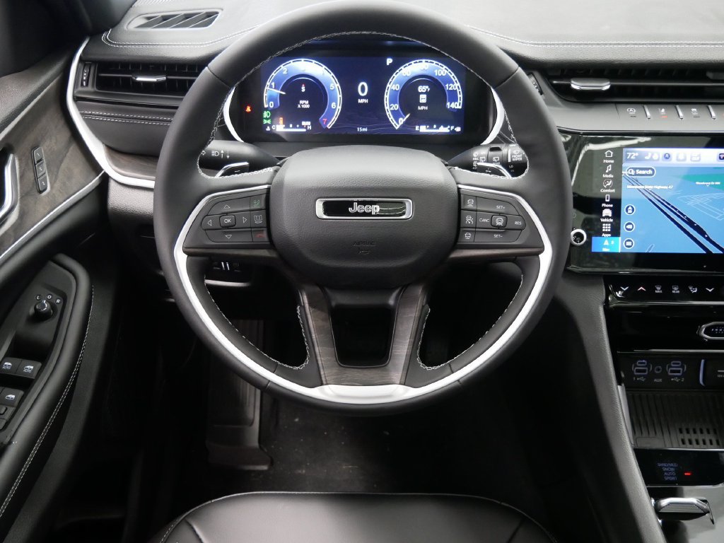 New 2027 Jeep Grand Cherokee Limited AWD/4WD image 17