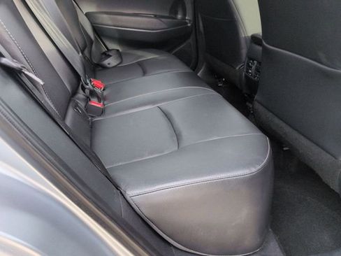 Used 2023 Toyota Corolla Cross XLE image 24