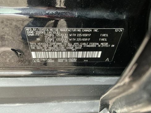 Used 2025 Toyota RAV4 XLE FWD image 26