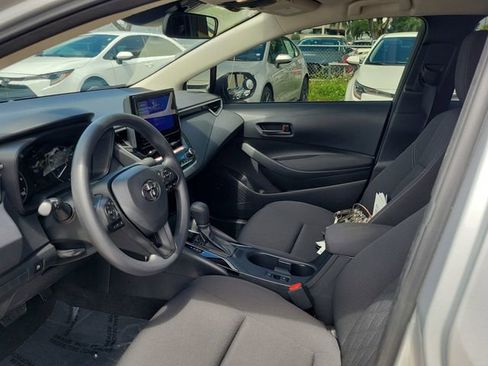 Used 2025 Toyota Corolla LE image 10