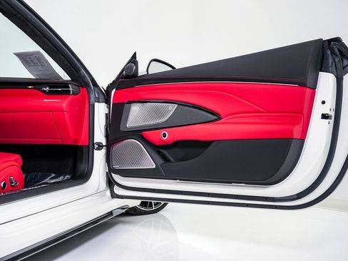 Used 2024 Maserati GranCabrio Trofeo image 17