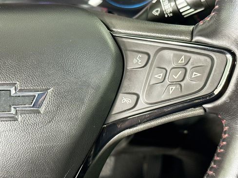 Used 2022 Chevrolet Equinox RS w/ Infotainment Package FWD image 13