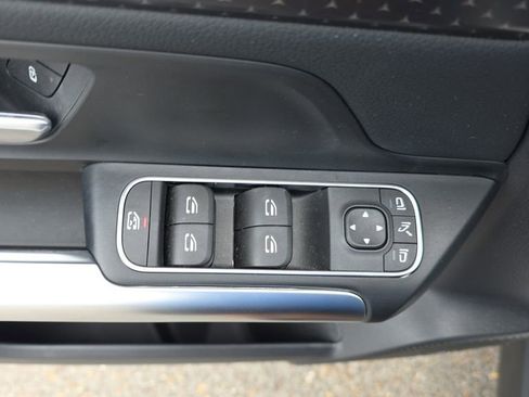 Certified 2025 Mercedes-Benz GLA 250 4MATIC image 12