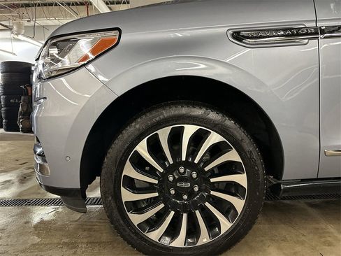 Used 2024 Lincoln Navigator L Black Label image 19