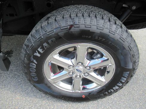 Used 2025 Ford F150 XLT w/ Equipment Group 301A Standard image 10