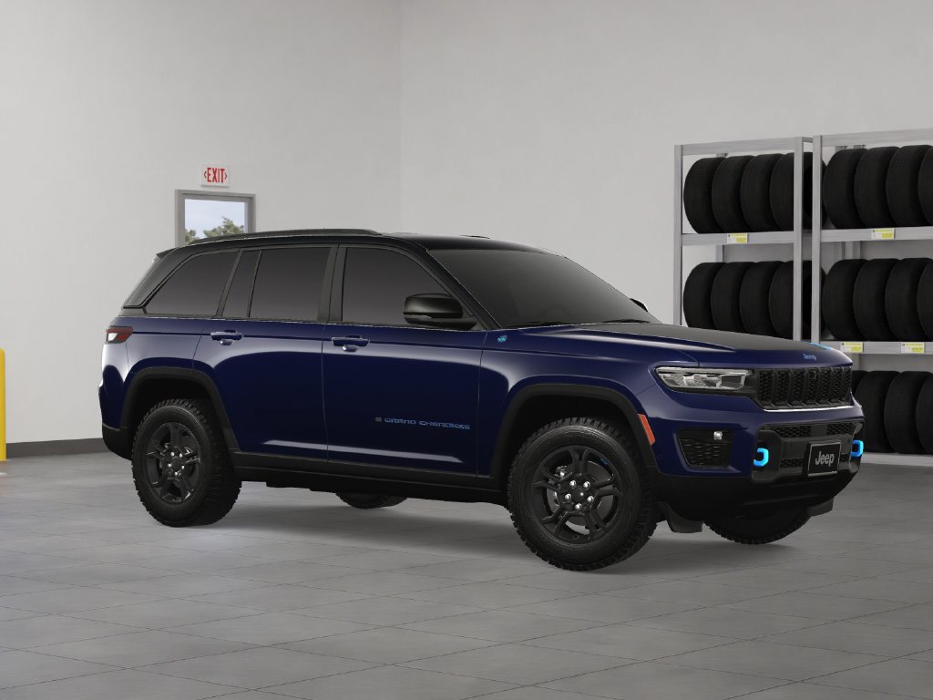 New 2024 Jeep Grand Cherokee Trailhawk w/ Advanced Protech Group II AWD/4WD image 8