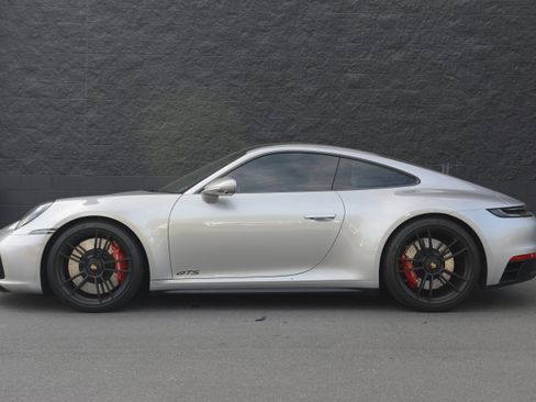 Certified 2023 Porsche 911 Carrera GTS image 2