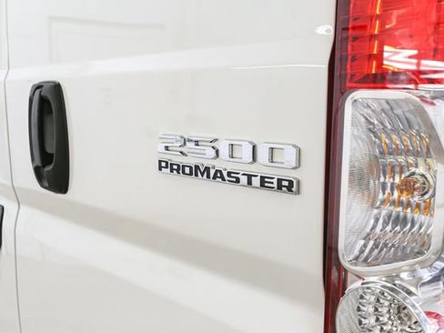 Used 2026 RAM ProMaster 2500 w/ Convenience Group FWD image 9