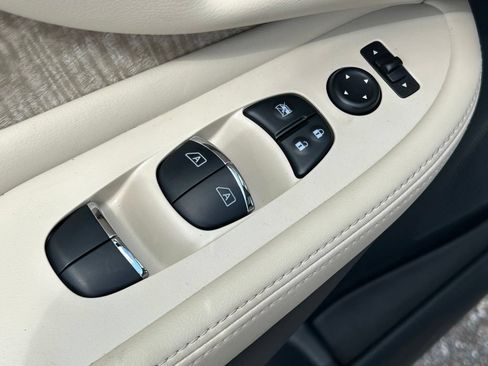 Certified 2024 Nissan Murano SL FWD image 64