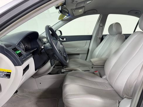 Used 2008 Hyundai Sonata Limited FWD image 10