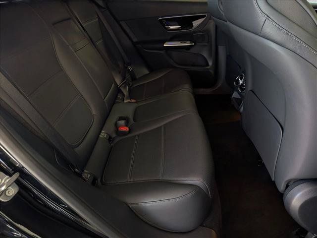 Used 2026 Mercedes-Benz GLC 300 image 17