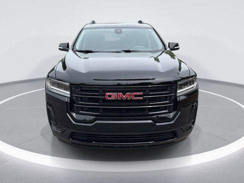 Certified 2023 GMC Acadia SLE w/ Driver Convenience Package FWD image 2