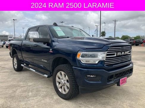 Used 2024 RAM 2500 Laramie w/ Sport Appearance Package image 9