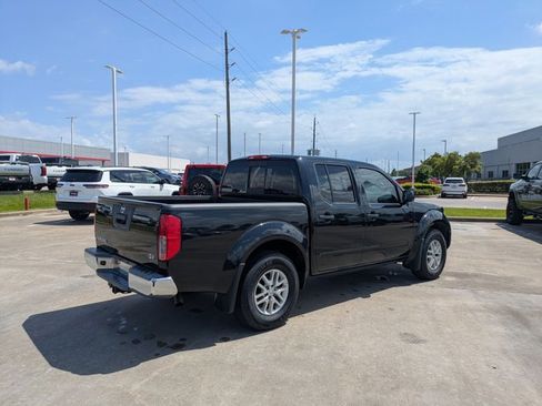 Used 2020 Nissan Frontier SV w/ SV Utility Package image 5