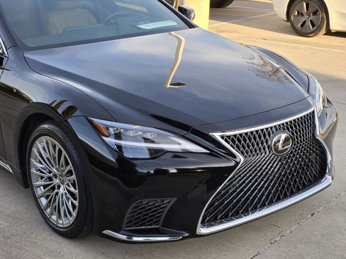 Used 2024 Lexus LS 500 image 7
