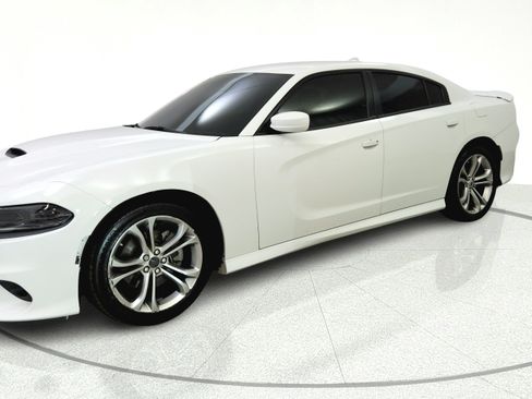 Used 2022 Dodge Charger R/T RWD image 3