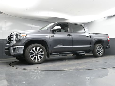 Used 2019 Toyota Tundra Limited w/ Limited Premium Package image 24