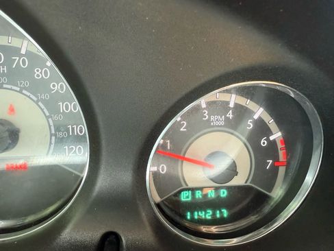 Used 2012 Chrysler 200 LX image 31