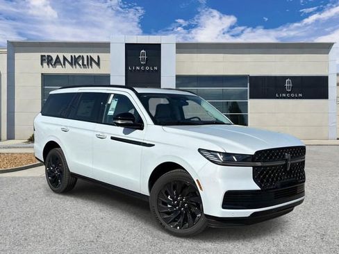 New 2026 Lincoln Navigator Reserve w/ Jet Appearance Package AWD/4WD image 1