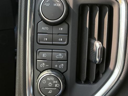 Used 2022 Chevrolet Silverado 2500 LTZ w/ Gooseneck/5TH Wheel Package AWD/4WD image 20