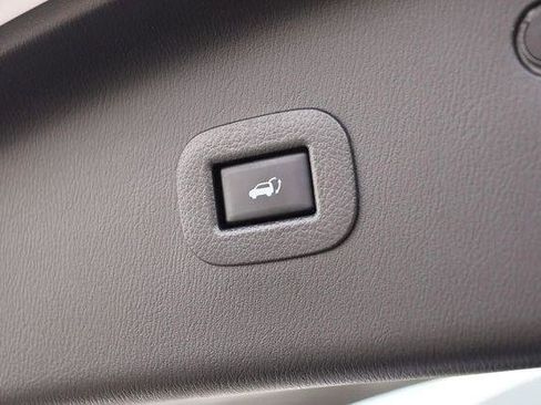 Used 2024 INFINITI QX80 Luxe AWD/4WD image 8