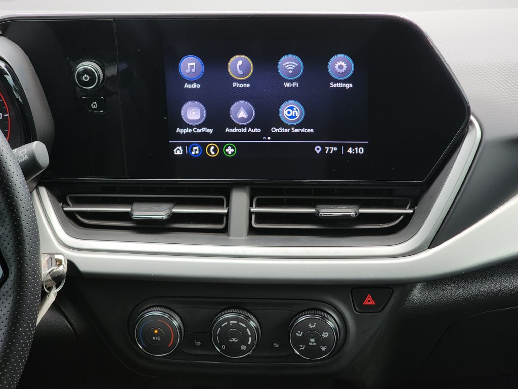 Used 2025 Chevrolet Trax RS FWD image 16