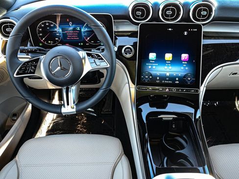 New 2026 Mercedes-Benz GLC 300 4MATIC image 11