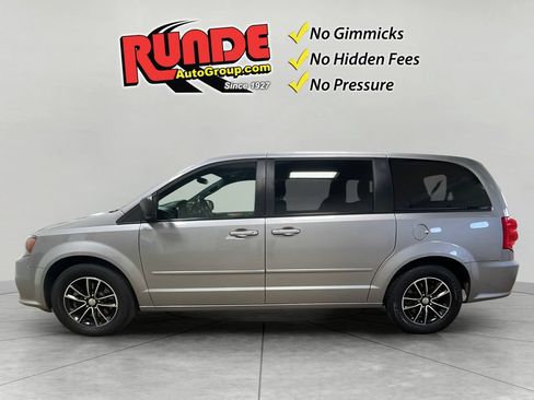 Used 2015 Dodge Grand Caravan SE w/ Quick Order Package 29E SE FWD image 6