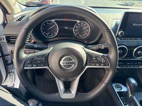 Used 2022 Nissan Sentra SR w/ Electronics Package image 16