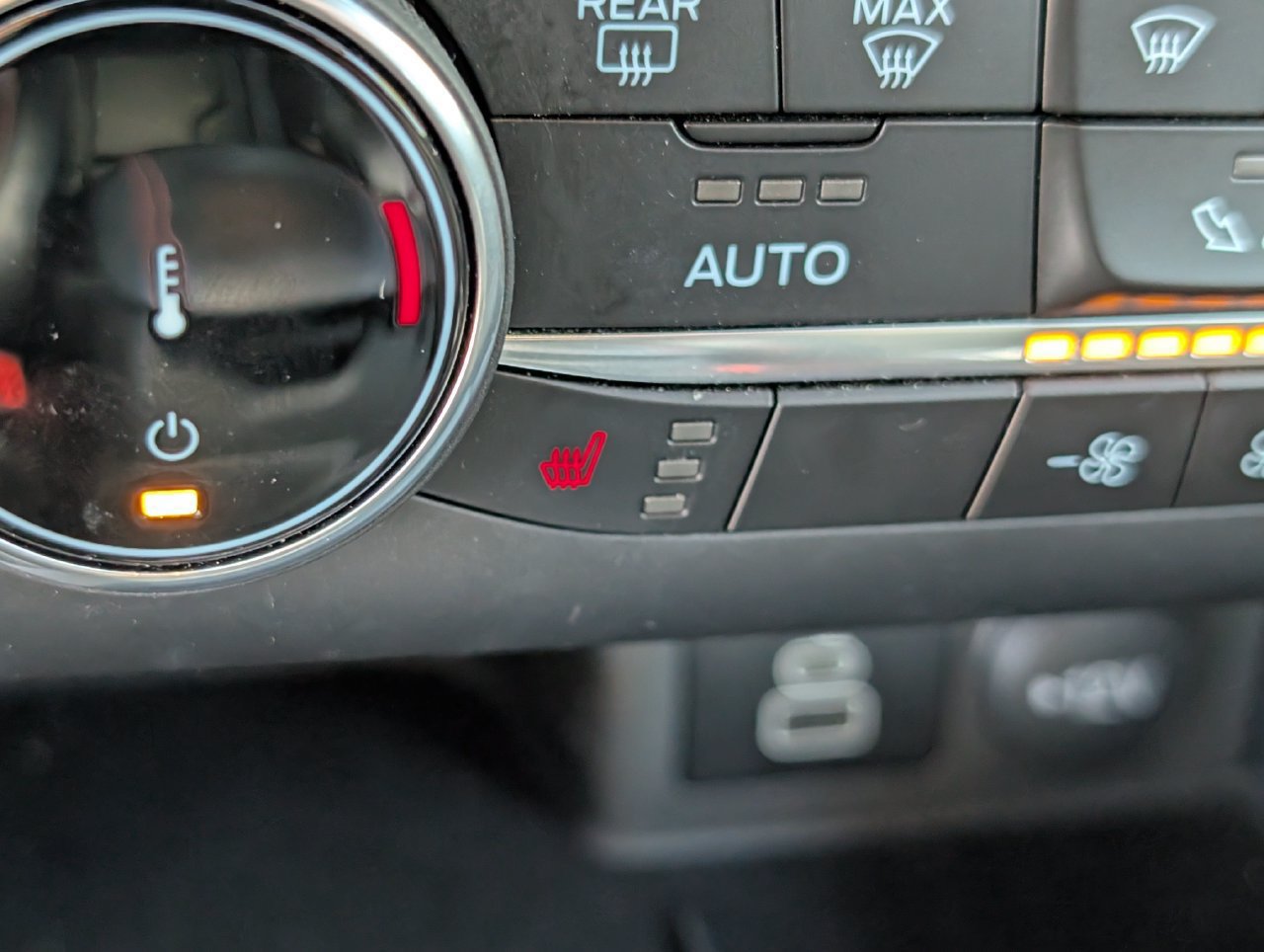 Used 2025 Ford Escape ST-Line Select AWD/4WD image 19