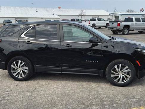 Certified 2024 Chevrolet Equinox LT w/ LPO, Floor Liner Package image 9