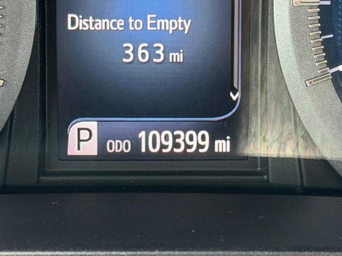 Used 2019 Toyota Sienna XLE w/ XLE Navigation Package AWD/4WD image 23