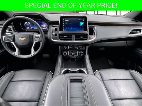 Used 2024 Chevrolet Suburban Premier image 7