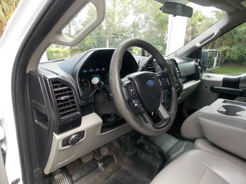 Used 2017 Ford F150 XL w/ XL Power Equipment Group RWD image 4