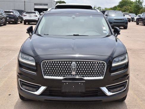 Used 2019 Lincoln Nautilus Select FWD image 3