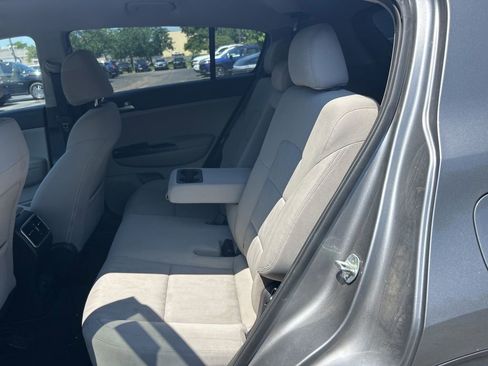 Used 2020 Kia Sportage LX AWD/4WD image 18