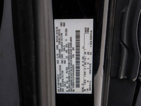 Used 2019 Ford Transit 150 XLT image 30