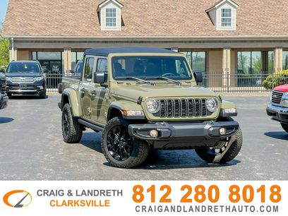 Used 2025 Jeep Gladiator Sport