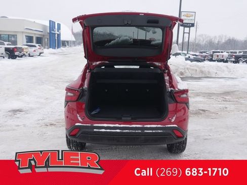 New 2026 Chevrolet Trax RS w/ Driver Confidence Package FWD image 16