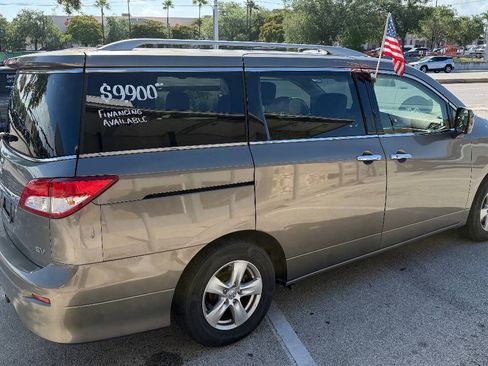 Used 2017 Nissan Quest SV FWD image 5