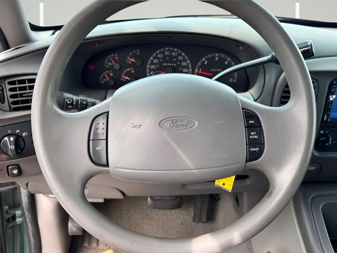 Used 1998 Ford Expedition XLT AWD/4WD image 21