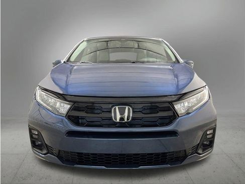 New 2026 Honda Odyssey Touring image 8