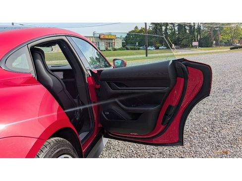 Used 2020 Porsche Taycan 4S image 12