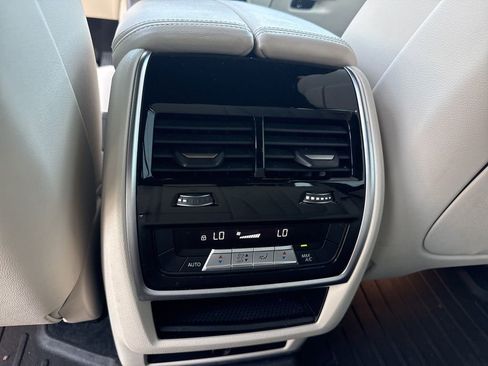 Used 2020 BMW X5 xDrive40i w/ Premium Package image 20